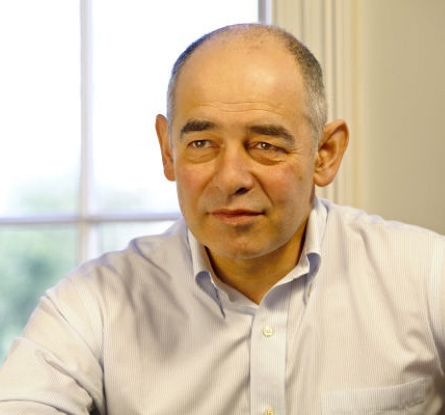 Iain Burnside