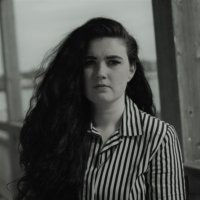 Kat Ennis Headshot 2020